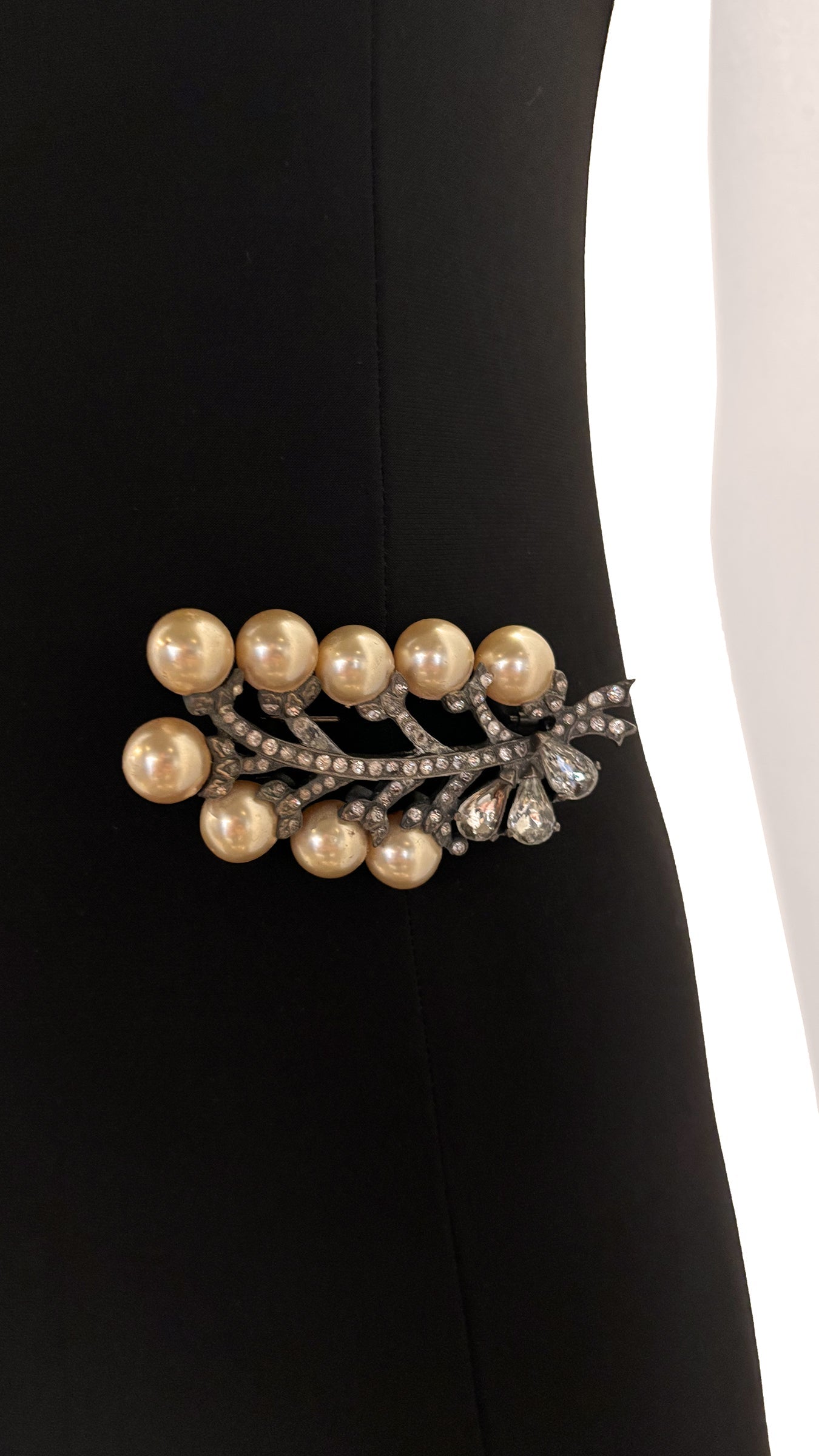 EISENBERG STONE/PEARL BROOCH | Norma Kamali Women