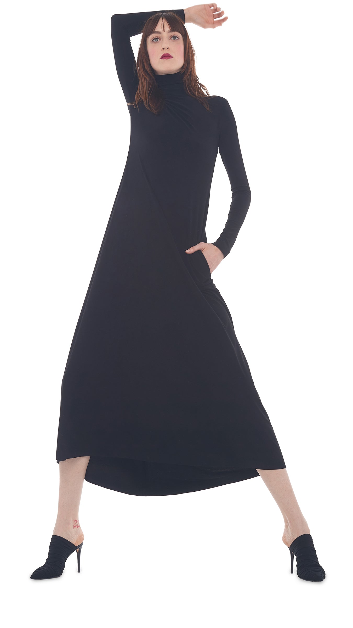 TURTLE LONG SWING DRESS Black | Norma Kamali Women