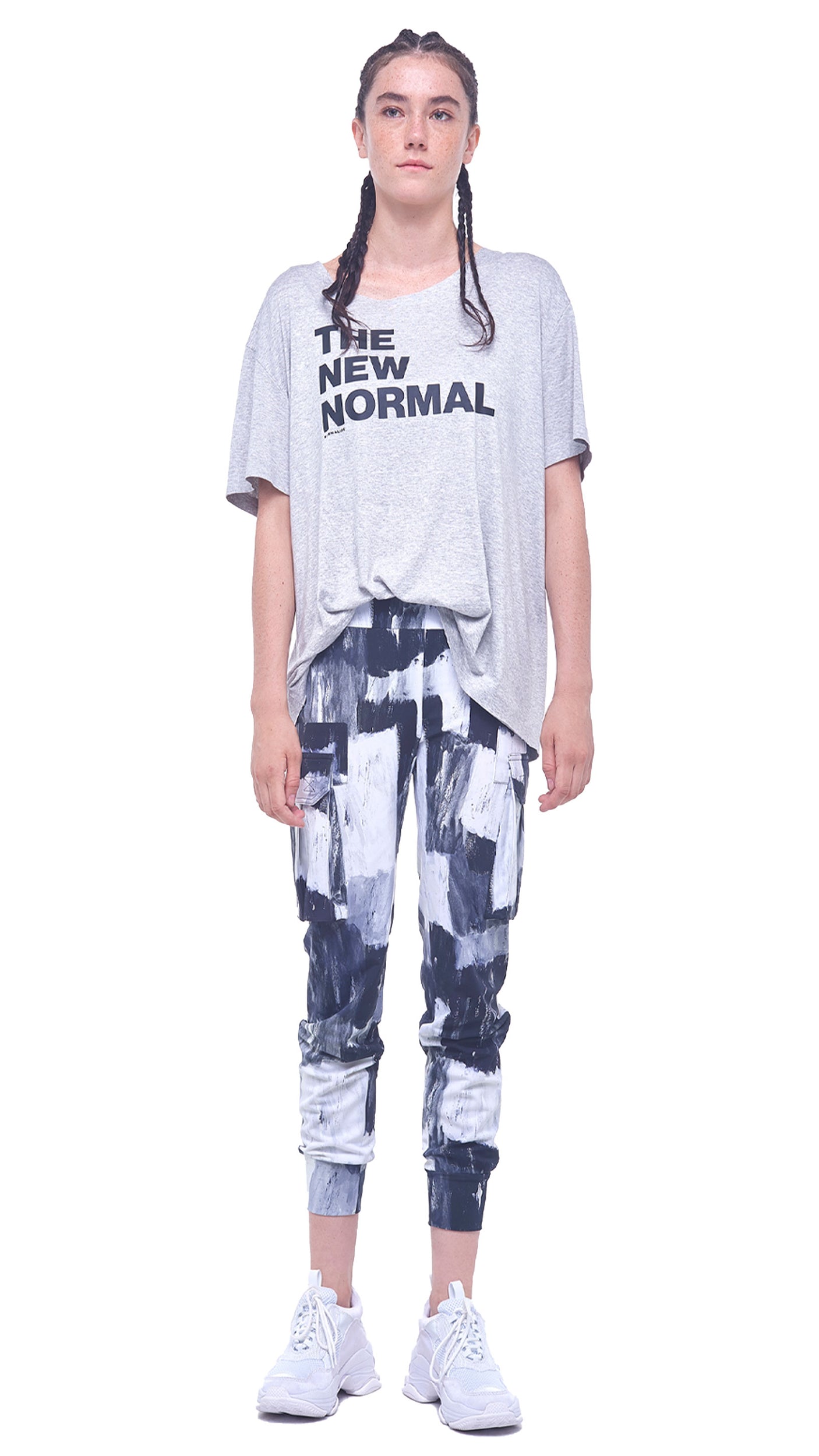 THE NEW NORMAL TEE Light Grey | Norma Kamali Women