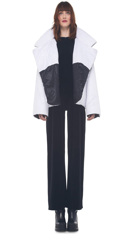 REVERSIBLE SLEEPING BAG JACKET Black/White | Norma Kamali Women