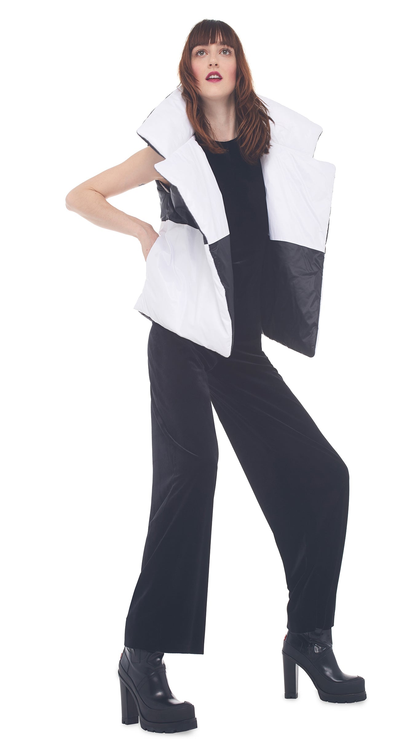 REVERSIBLE SLEEPING BAG VEST Black/White | Norma Kamali Women