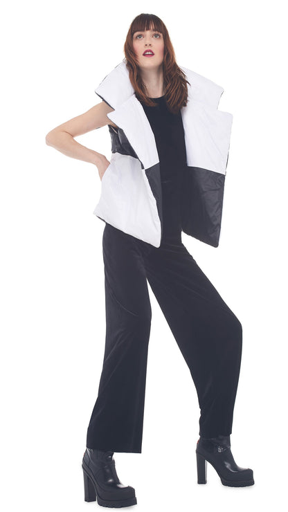 REVERSIBLE SLEEPING BAG VEST Black/White | Norma Kamali Women