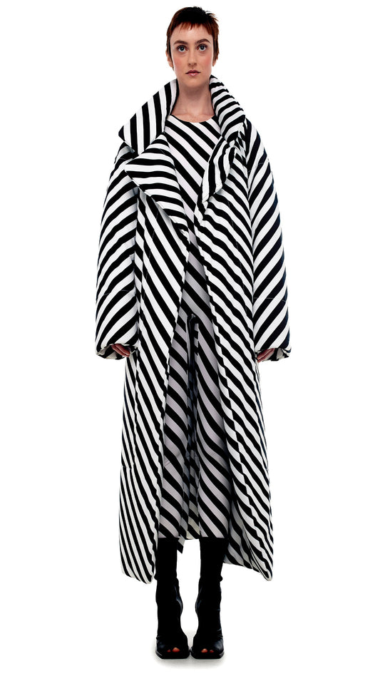 CLASSIC SLEEPING BAG COAT 3/4 Stripe | Norma Kamali Women