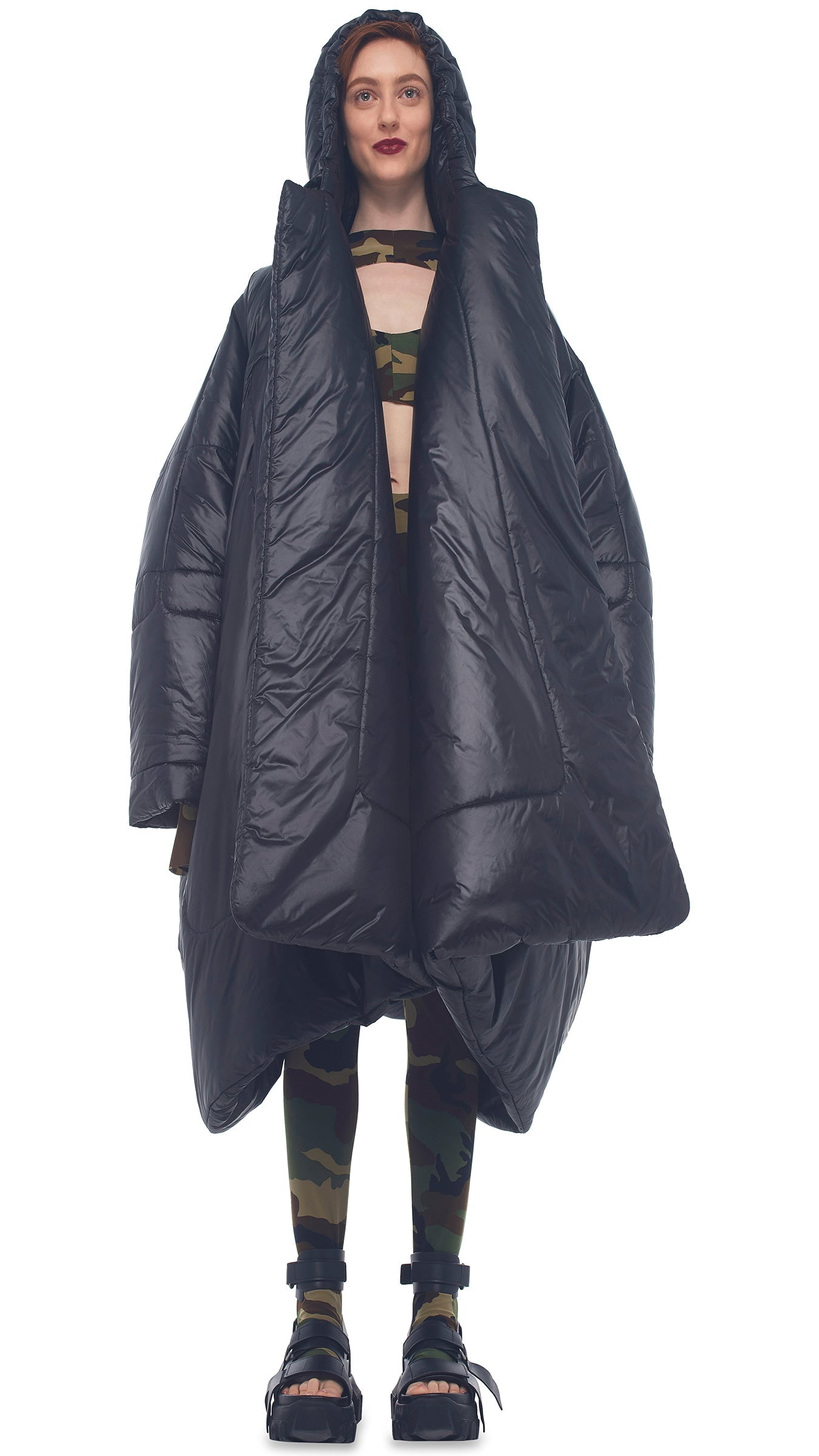 HOODED BLANKET SLEEPING BAG Black | Norma Kamali Women