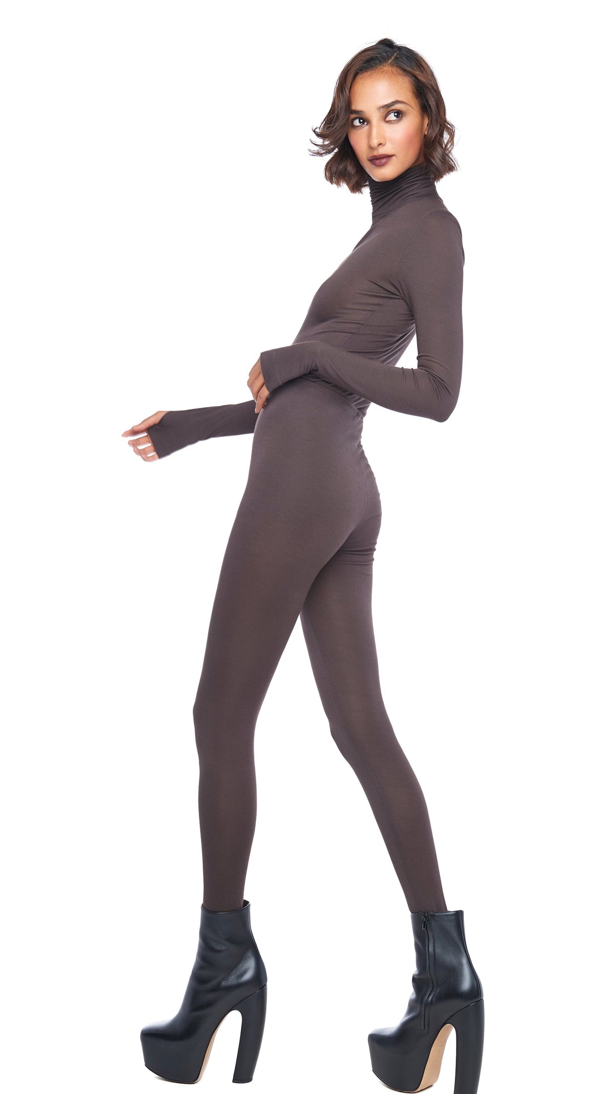 SLIM FIT LONG SLEEVE TURTLE TOP Chocolate | Norma Kamali Women