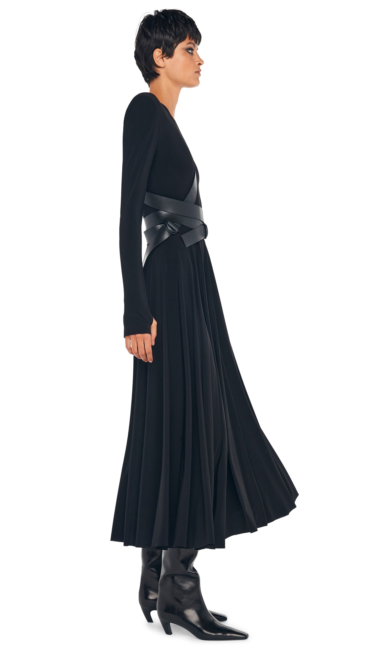 LS SHOULDER PAD V NECK FLARED DRESS Black | Norma Kamali Women