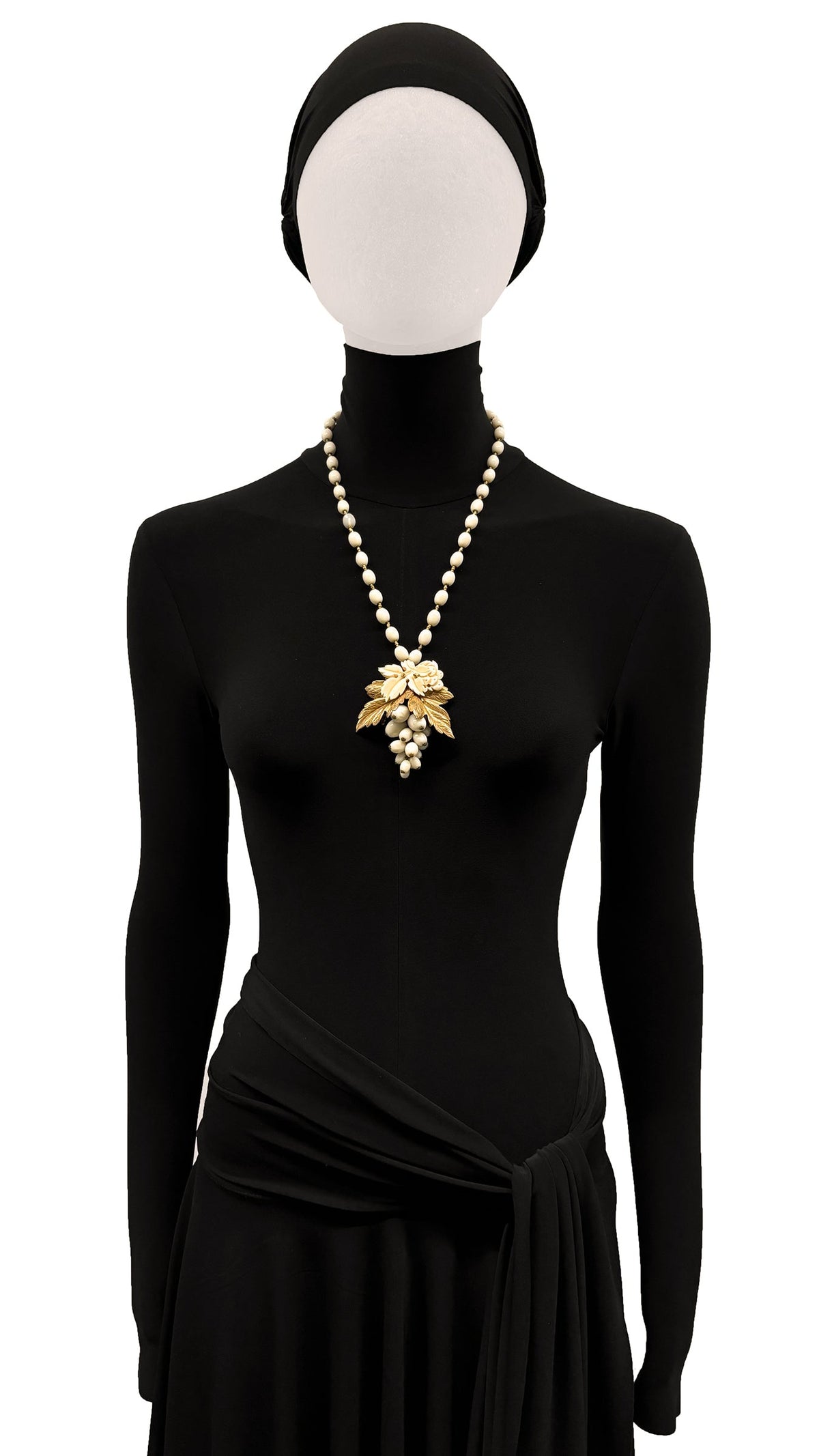 MIRIAM HASKELL BEADED PENDANT NECKLACE  | Norma Kamali Women
