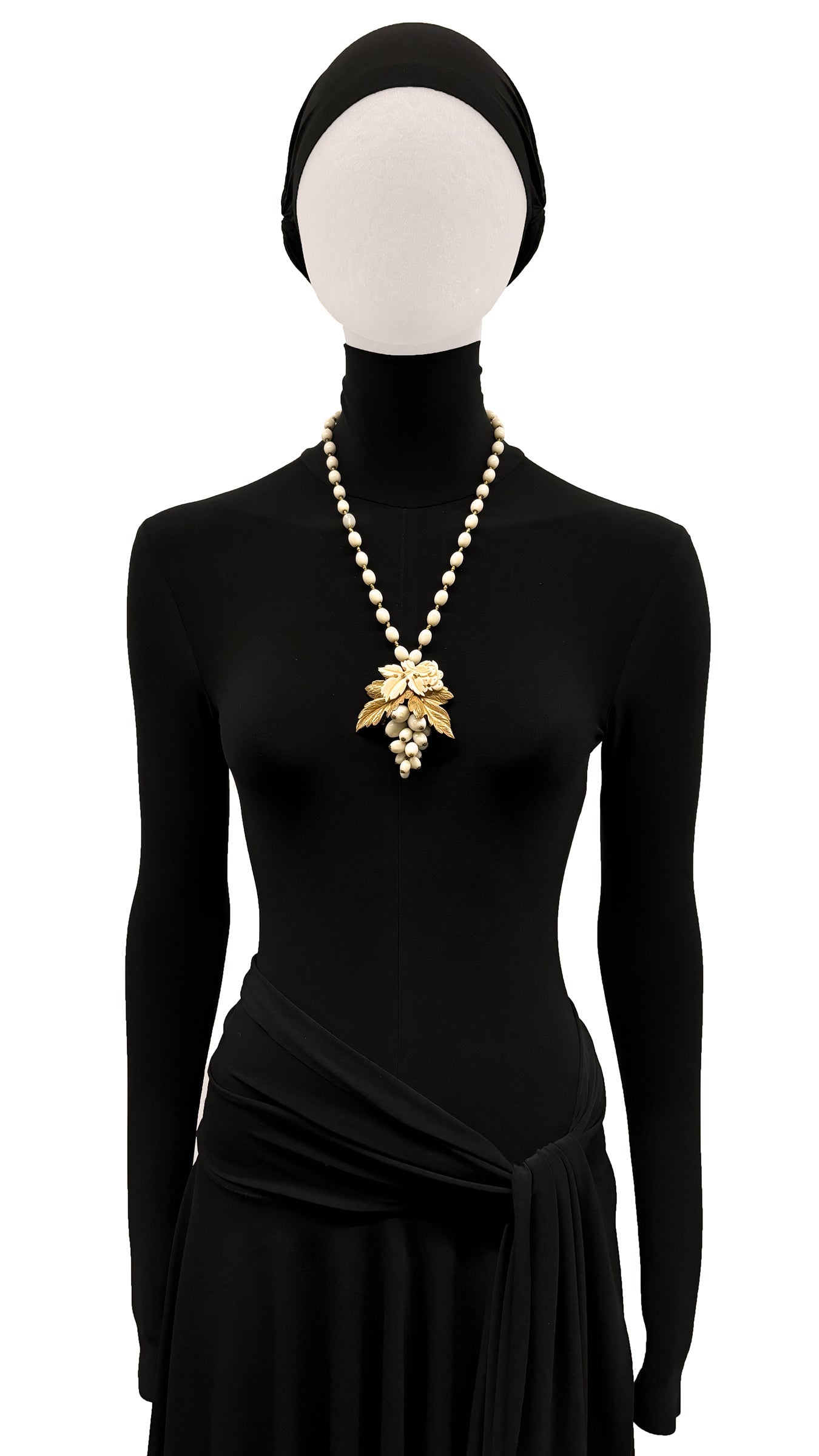 MIRIAM HASKELL BEADED PENDANT NECKLACE  | Norma Kamali Women