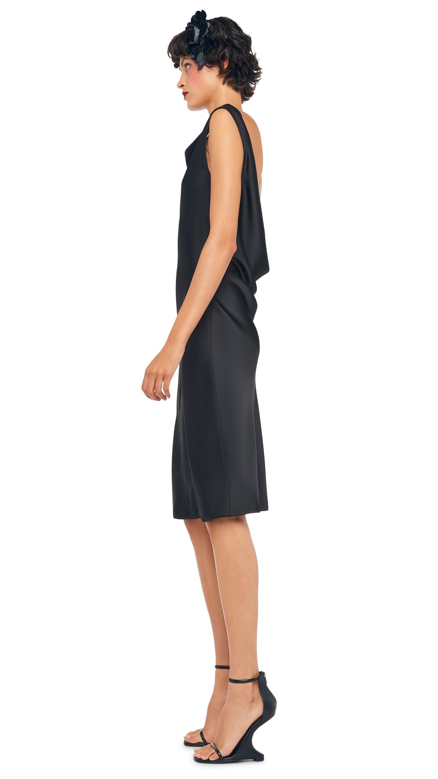 SLEEVELESS LOW BACK DRAPE DRESS Black | Norma Kamali Women