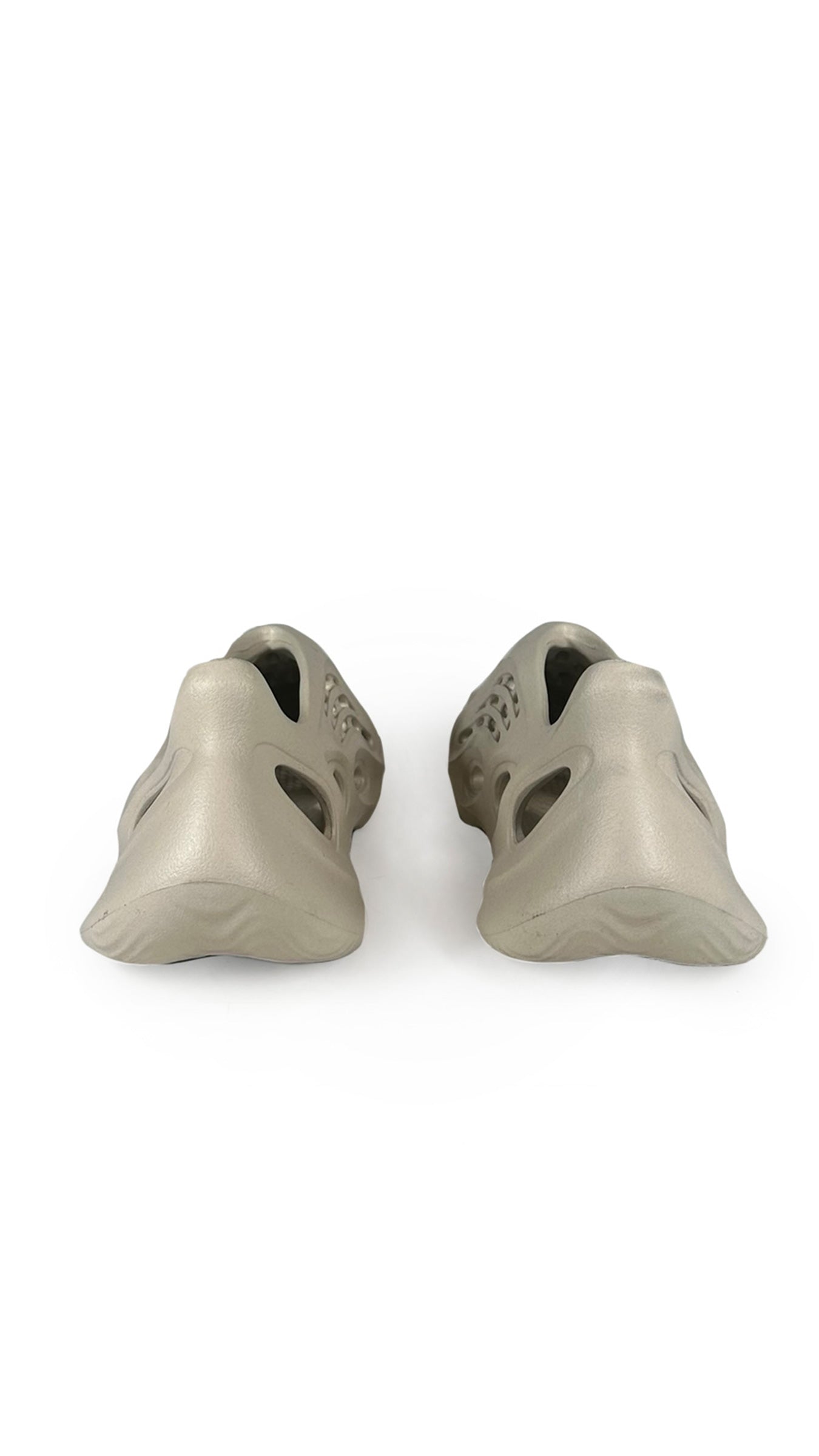 ADIDAS YEEZY FOAM RUNNER  | Norma Kamali Women
