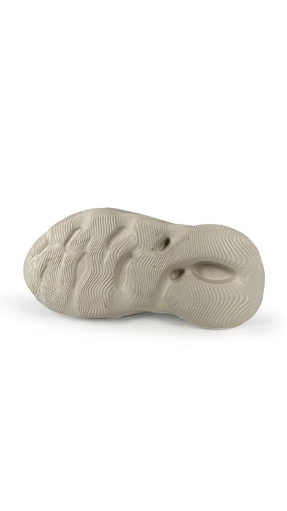 ADIDAS YEEZY FOAM RUNNER  | Norma Kamali Women